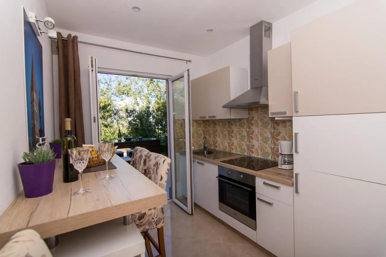 Apartment Sandra Trogir